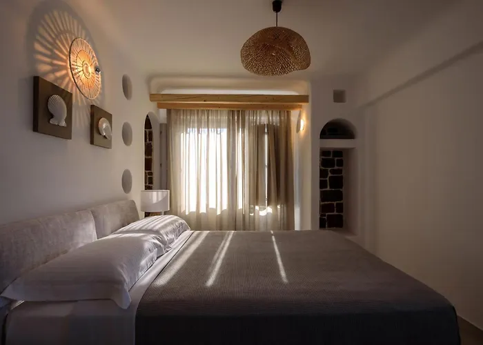Exquisite Santorini Luna 3 Bedrooms Breathtaking Sea Views Vila Akrotírion