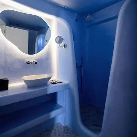 Exquisite Santorini Luna 3 Bedrooms Breathtaking Sea Views Akrotírion